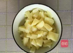 Illustration of how to make colorful mashed potatoes 1