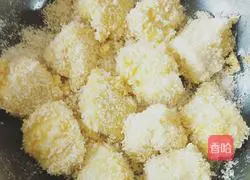 Illustration of how to make crispy fried milk 6