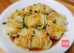 Illustration of how to make cabbage rolls 8