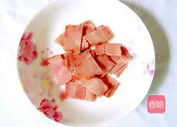 Illustration of how to make creamy bacon pasta 4