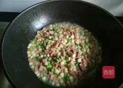 Stir-fry Illustration of Sanding's practice 6