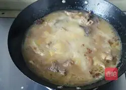 Illustration of how to make braised chicken with mushrooms 4