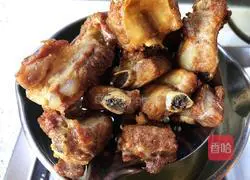 Illustration of how to make salt and pepper pork ribs 7