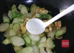 Illustration of how to make scrambled eggs with vegetables 8