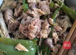 Illustration of how to make fried chicken with green pepper 7