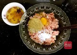 New Year's Eve dinner_Illustration of how to make Sixi Meatballs 2