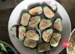 Illustration of how to make mashed potato and seaweed rolls 2