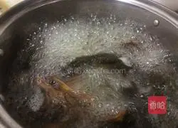 Illustration of Yi family's characteristic salty roasted white recipe 4