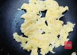 Illustration of how to make tomato sauce, chayote and shrimp 7