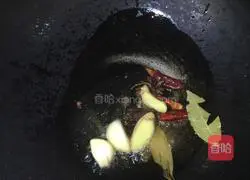 Illustration of how to cook duck with konjac 4