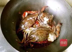 Illustration of how to make green onion and ginger swimming crab 10