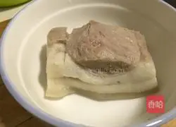 Illustration of how to make pork with pickles and vegetables 3