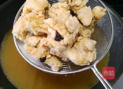 Illustration of how to make fried chicken legs 5