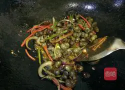 Explode Illustration of how to make fried snails 7