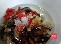 Illustration of how to make steamed abalone with garlic vermicelli 4