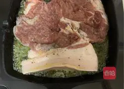 Illustration of how to make yogurt salad with pork chop 4