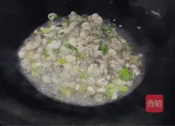 Illustration of how to make fried rice noodles with oysters 4