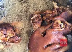 Illustration of how to make sauce-flavored pig's trotters 6