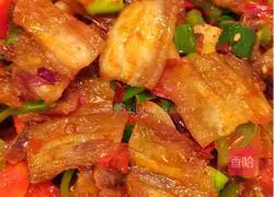 Illustration of how to make red pepper and green twice-cooked pork 14