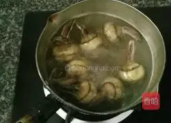 Illustration of braised duck in casserole sauce 2