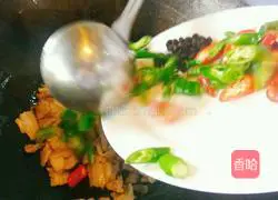 Illustration of how to make stir-fried pork 6