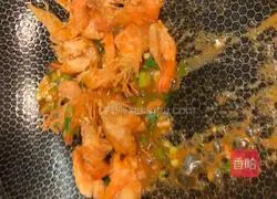 Illustration of how to make crispy salt and pepper shrimp 7