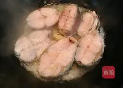 Illustration of braised grass carp cubes 4