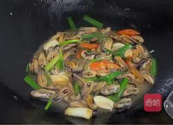 Illustration of Spicy Fried Haihong Recipe 8