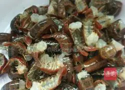 Illustration of how to make flavored lobster tail 4