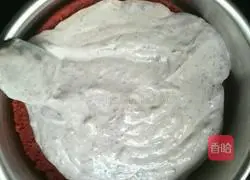 Red Velvet Strawberry Mousse Cake Recipe Illustration 10