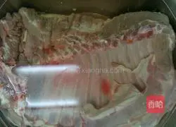 Illustration of how to make hand-caught lamb chops 2