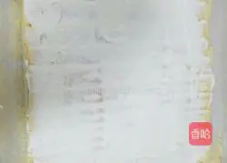 Illustration of how to make raisin cream cake roll 15