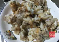 Illustration of how to stir-fry bullfrog 9