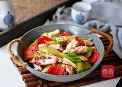 Illustration of how to make fried squid with cucumber 14