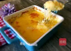 Cheese Baked Mashed Potatoes Recipe Illustration 12
