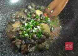 Illustration of how to cook snails with soy sauce 8