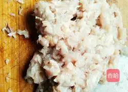 Illustration of how to make Jiaodong Bayu Dumplings 5