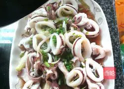 Illustration of how to make steamed squid 8