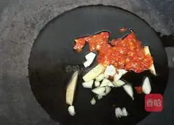 Illustration of how to make stir-fried tripe with broccoli 4