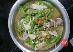 Illustration of how to make bitter bamboo shoots and meat slices soup 9