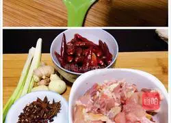 Illustration of how to make spicy chicken 1