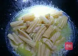  Illustration of how to make spicy and sour squid flowers 6