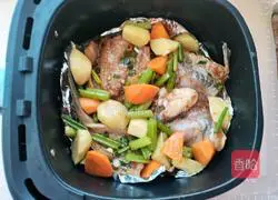 Illustration of how to grill Qingjiang fish in air fryer 11