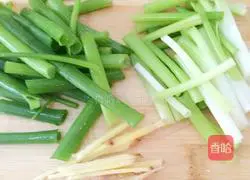 Illustration of how to make tomato sauce shrimp 2