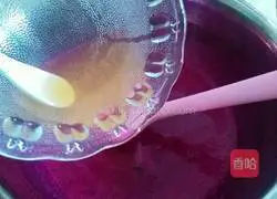 Illustration of how to make dragon fruit mousse 6