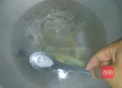 Illustration of how to make crystal meat jelly 8