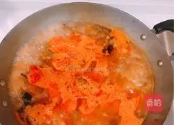 Illustration of how to make tomato and beef brisket stewed vermicelli 5