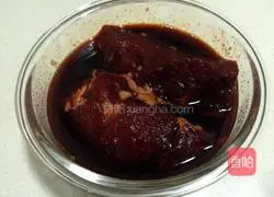 Honey Barbecued Pork Recipe Illustration 1