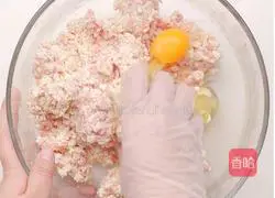 Illustration of how to make tomato sauce meatballs without getting fat 1