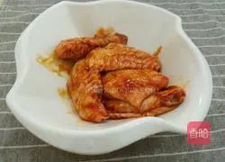 Illustration of how to make tomato sauce chicken wings 4